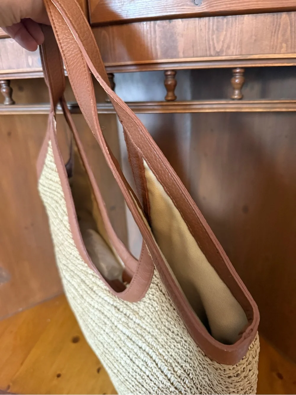 Banana Republic Factory Straw Hobo Tote Bag Woven Summer Beach Carryall tan